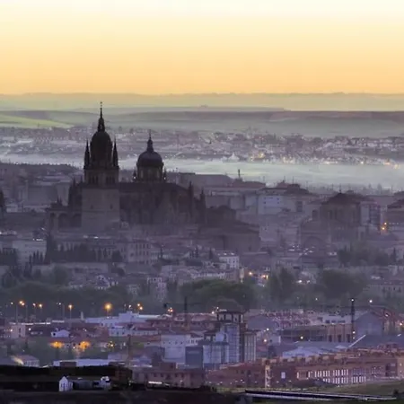 Domus Salamanca. Melchor Cano. Centro. 4 * Salamanka