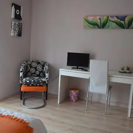 Domus Salamanca. Melchor Cano. Centro. 4 * Salamanca