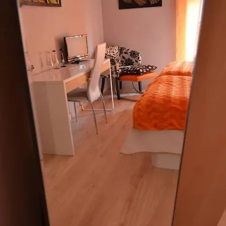 Domus Salamanca. Melchor Cano. Centro. 4 *