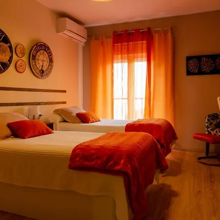 Apartamento Domus Salamanca. Melchor Cano. Centro. 4 *