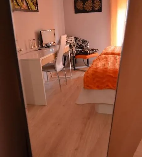 Domus Salamanca. Melchor Cano. Centro. 4 *